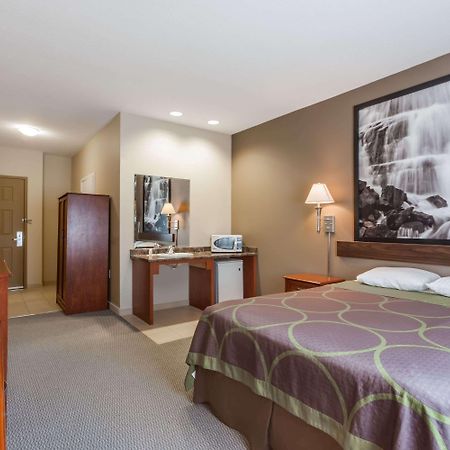 Super 8 By Wyndham Abbotsford Bc Hotell Eksteriør bilde